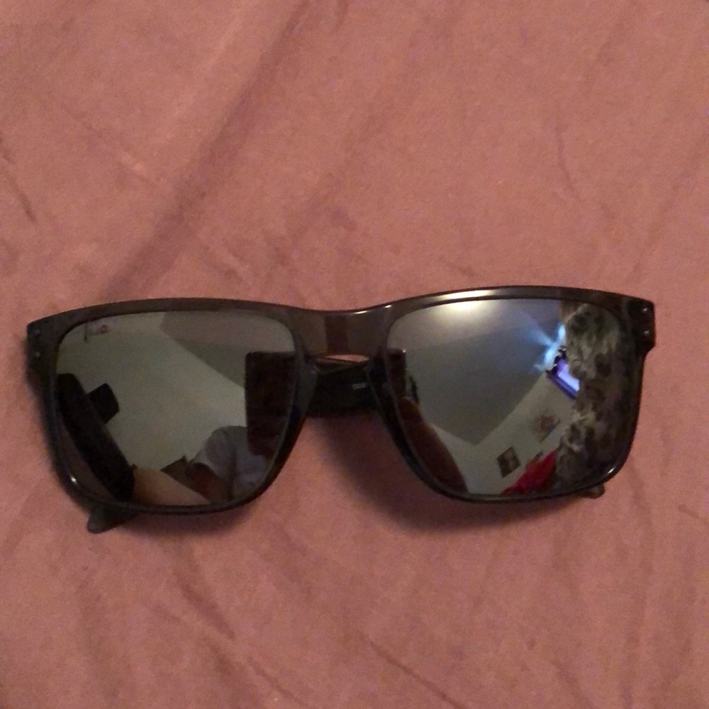 Oakley Holbrook